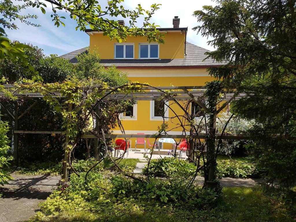 uschi polly - atelier up - malwerkstatt moedling-marketing moedling- kunstkurs modling- kunst workshop moedling- Uschi Polly- color up your life - talentegarten garten